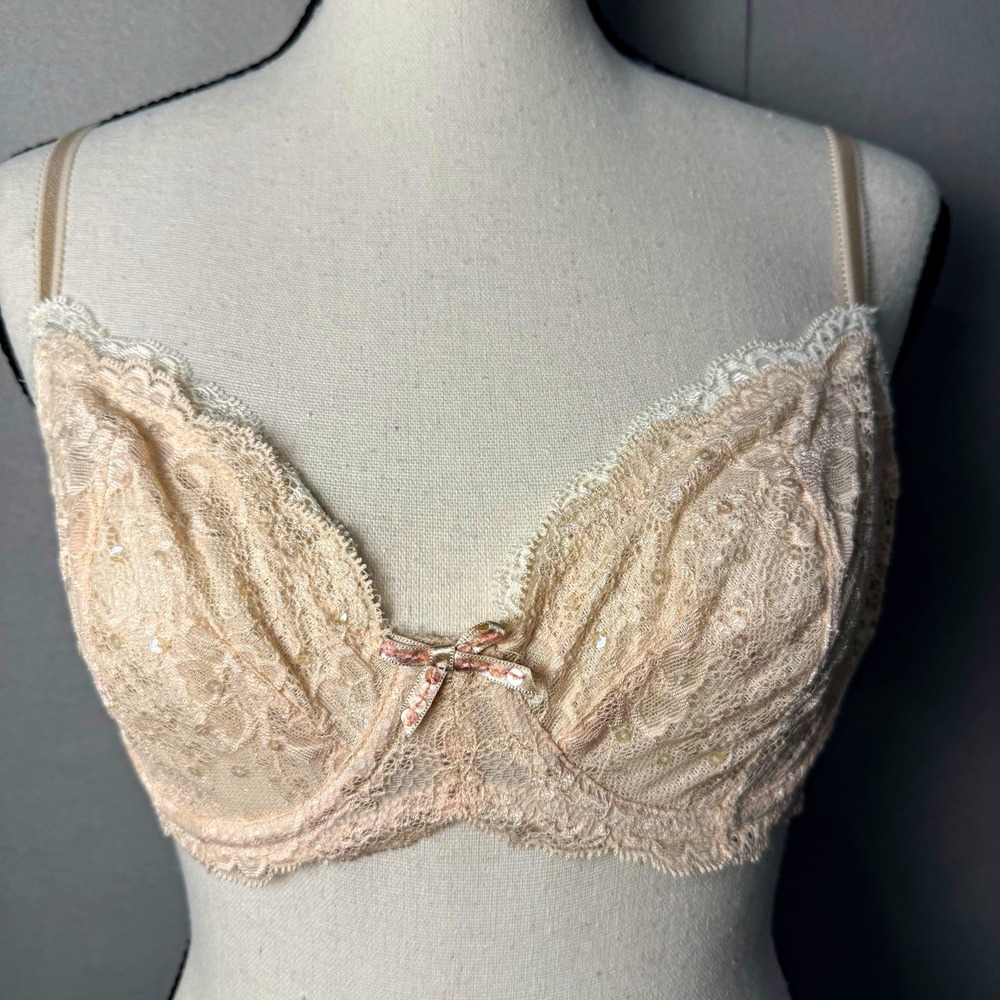 Victoria's Secret Dream Angels Beige Floral Lace Balconette Underwire Bra 34 C